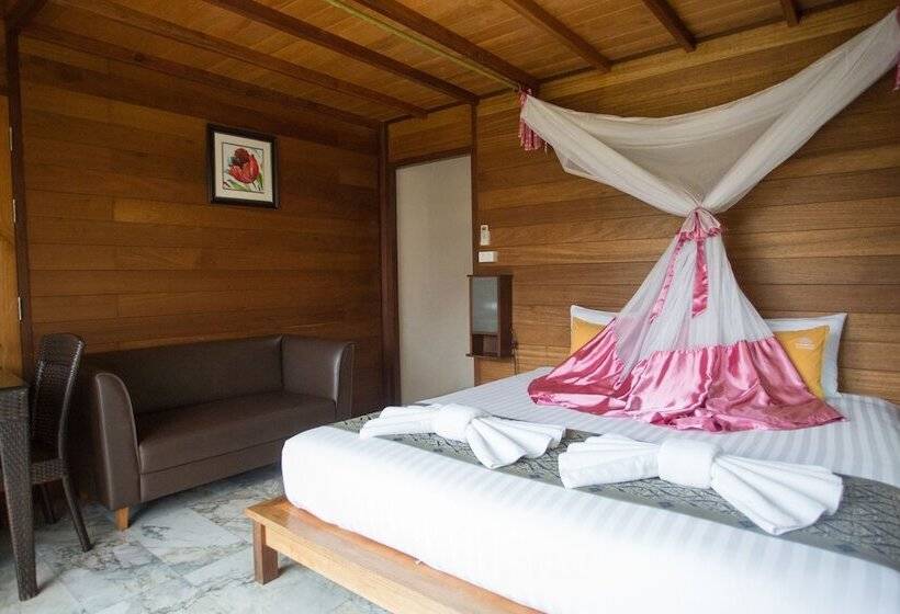 ویلای 2 خوابه, Rice Farm Villa Suratthani