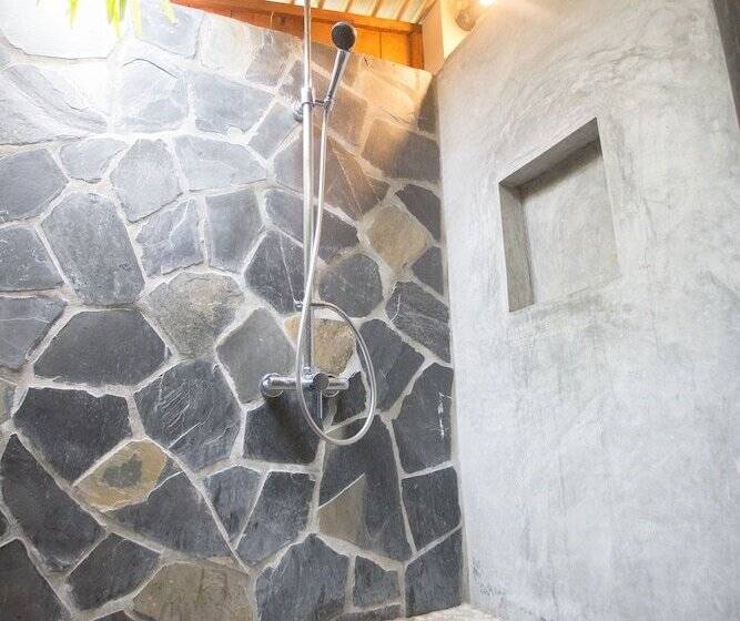 ویلای 3 خوابه, Rice Farm Villa Suratthani