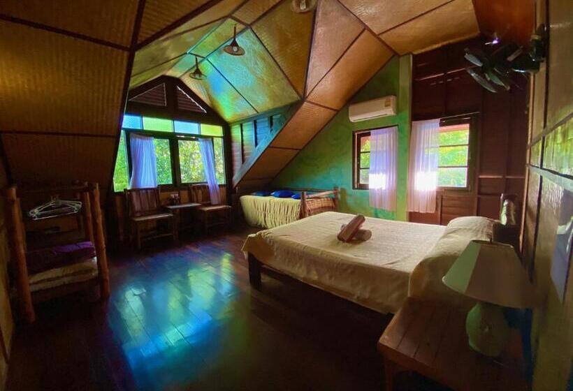 اتاق استاندارد با سرویس بهداشتی مشترک, Shanti Lodge Phuket