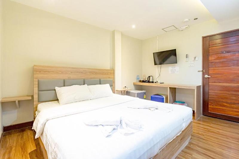 标准间, Oun Residence