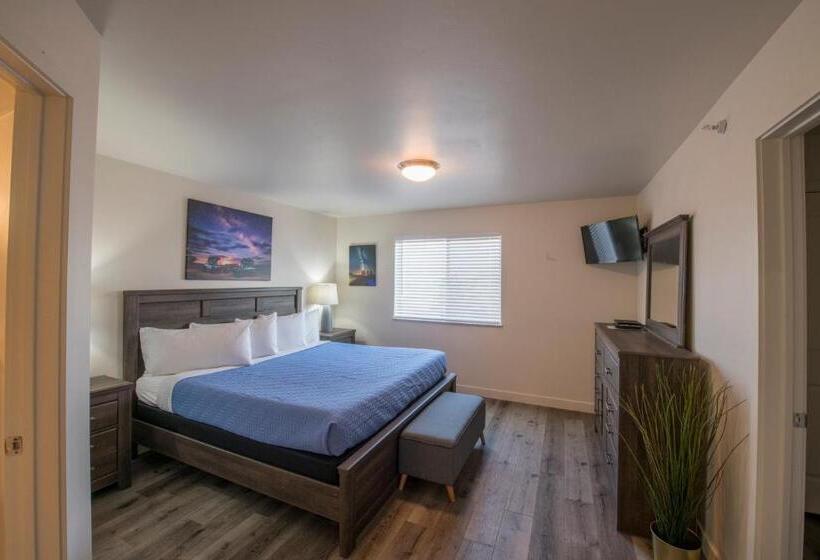 آپارتمان 1 خوابه با بالکن, Moab Redcliff Condos
