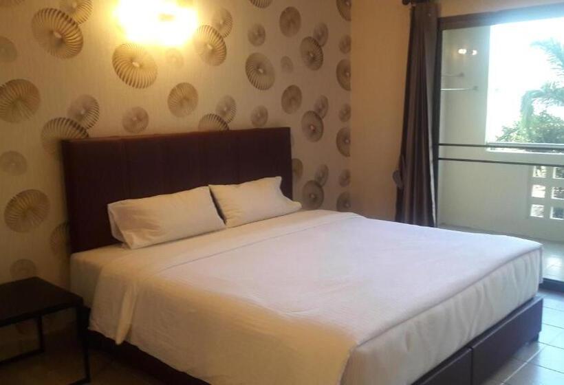 Quarto Deluxe com Sacada, Mana Residence