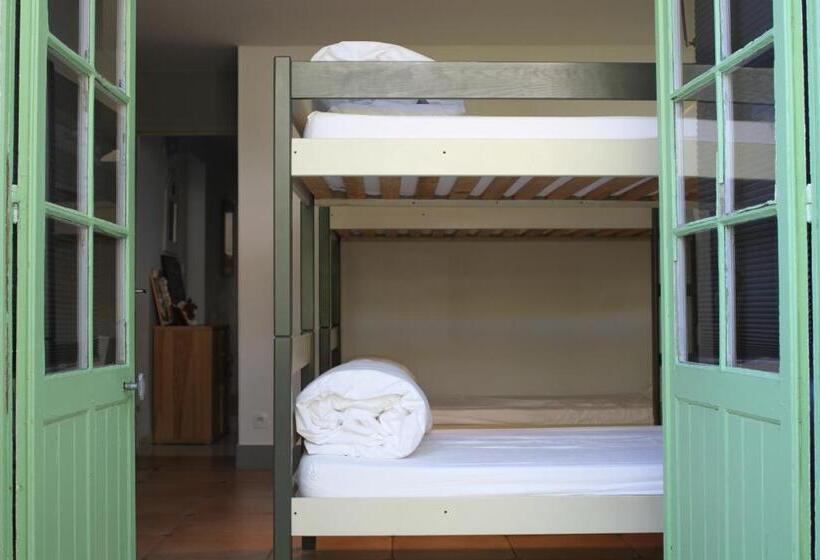 共用房间的床, Cassis Hostel Les Heures Claires
