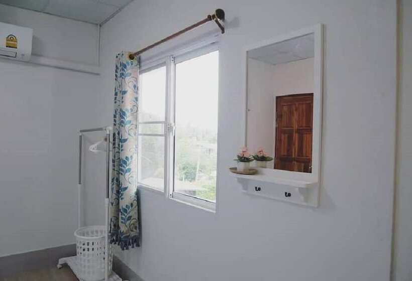 Номер Стандарт, Nawee Guesthouse Sairee