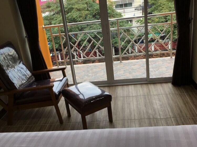 Quarto Deluxe, Baan Wanchart