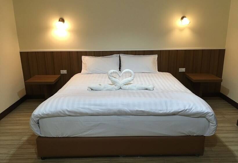 Quarto Deluxe, Baan Wanchart