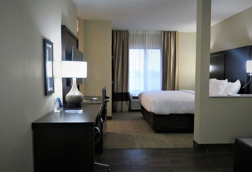 Люкс, Comfort Inn & Suites Cedar Rapids Cid Eastern Iowa Airport