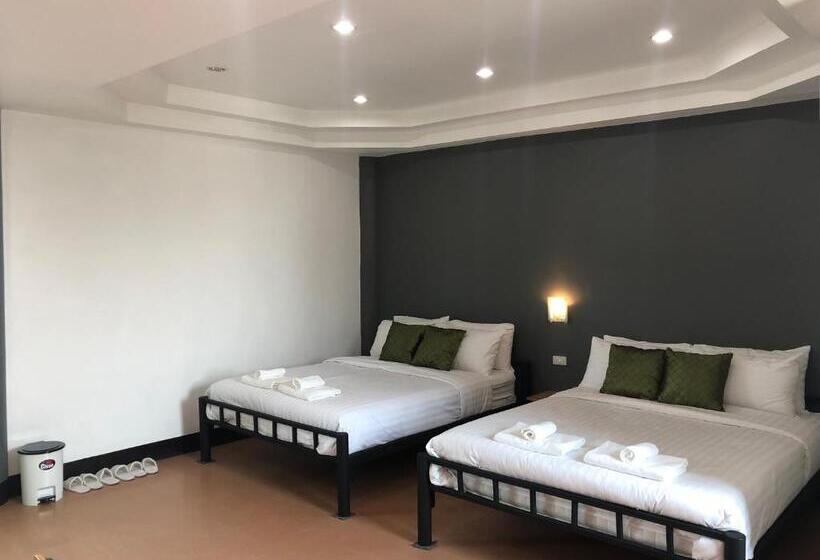 اتاق استاندارد چهار تخته, Khaohom House