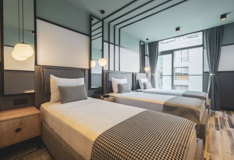 Номер Стандарт Трехместный, City Life Demir