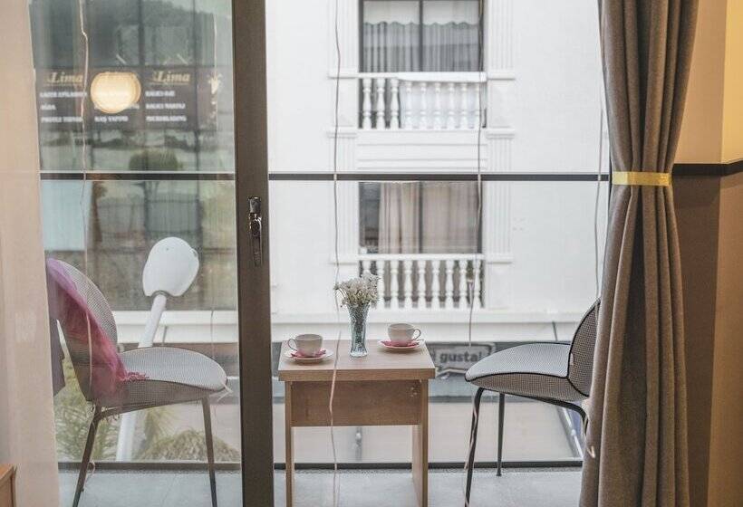 Номер Стандарт Трехместный, City Life Demir
