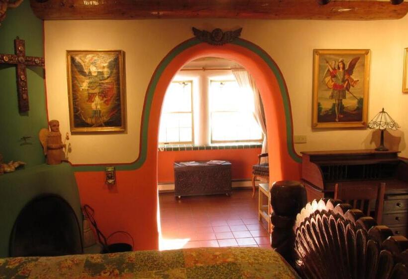 Люкс с гидромассажем, La Dona Luz Inn An Historic B&b