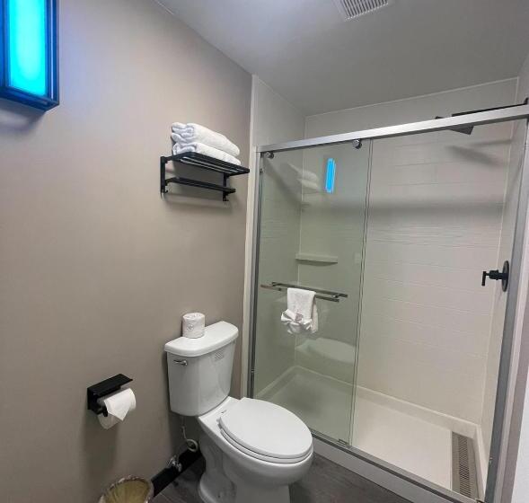 Люкс Повышенной Комфортности, Luxor Inn & Suites, A Travelodge By Wyndham