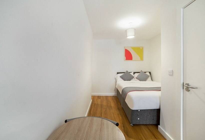 Suíte Deluxe, Vincent House
