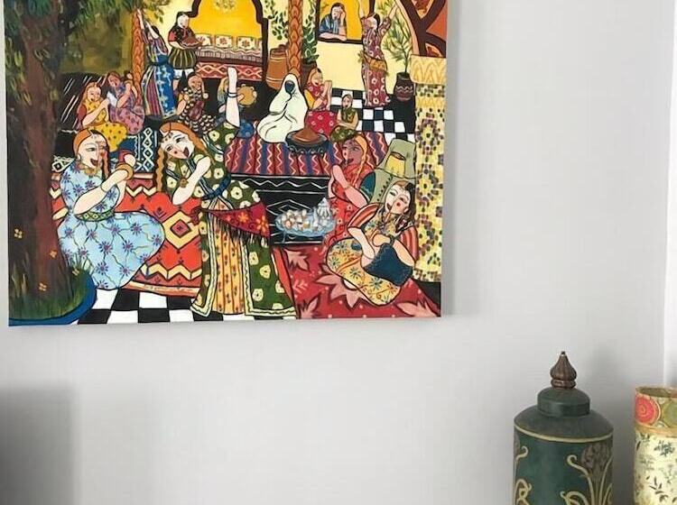 Quarto Estandar, Aux Rosiers