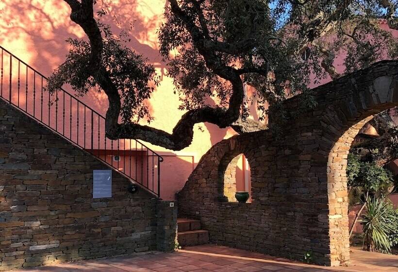 غرفة قياسية, Chateau Maravenne