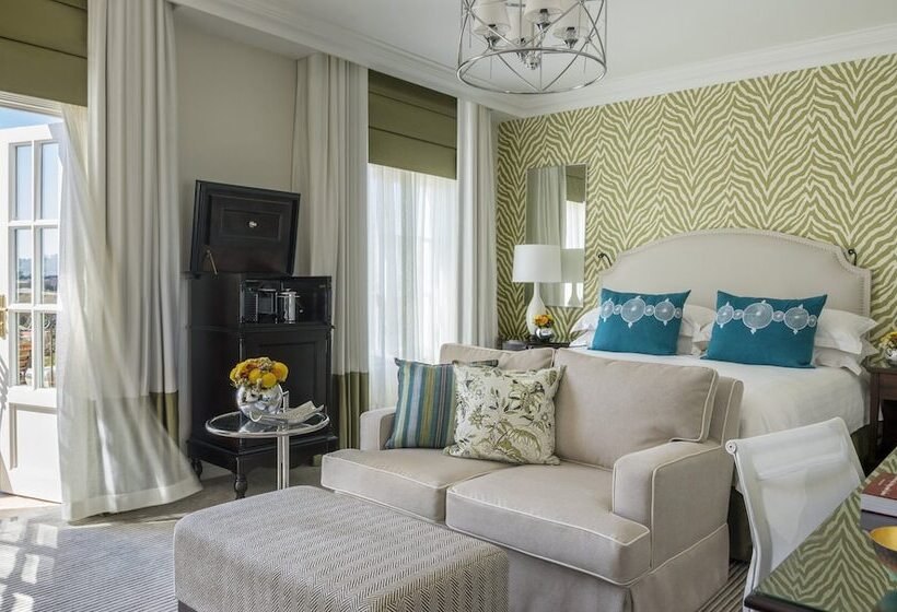 带观景的豪华间, Four Seasons Hotel The Westcliff