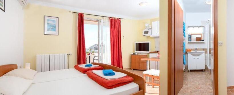 스탠다드 스튜디오, Apartments Vila Adrijana & Fitness Studio Wolf Bv