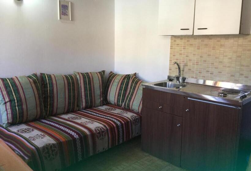 Апартаменты 1 Спальня, Captain's Suites