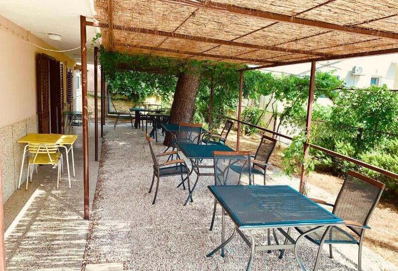 4인용 스탠다드 룸, Villa Sanja