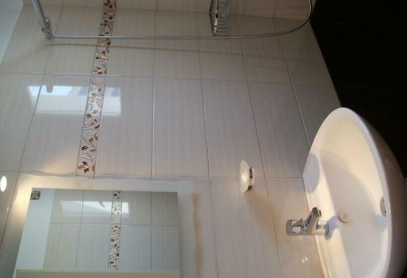 استودیوی استاندارد, Anna Studios