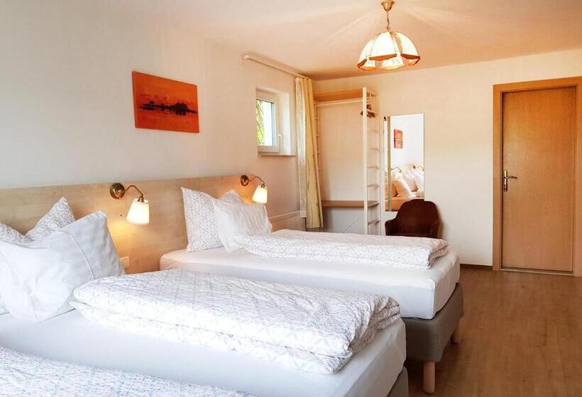 스탠다드 트리플 룸, Aparthotel Pan Haus