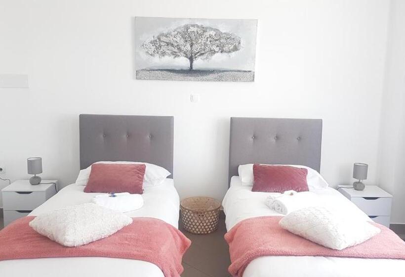 اتاق لوکس, Marko Airport Rooms