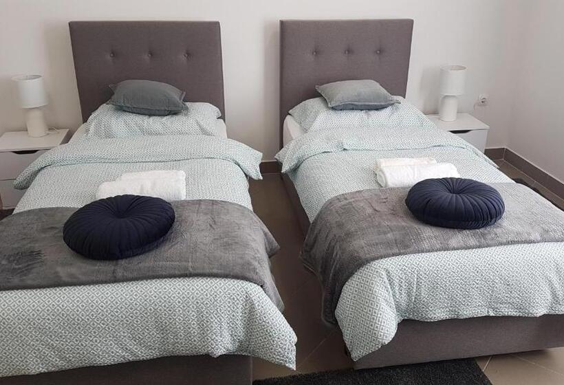 اتاق استاندارد, Marko Airport Rooms