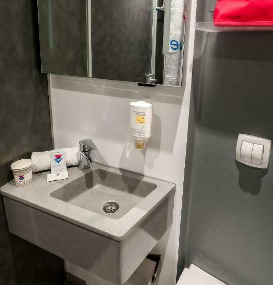 스탠다드 스튜디오, Cabinn Apartments