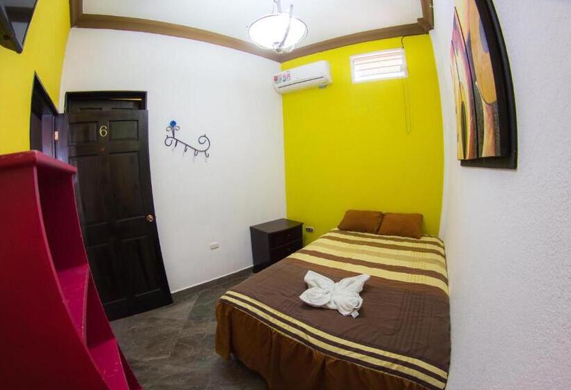 اتاق اکونومی, Hostal Casa De Grethel