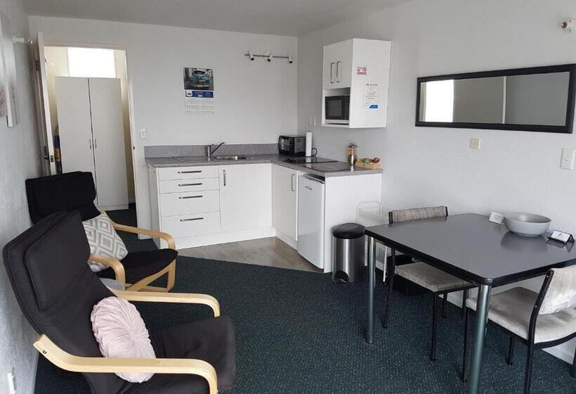 침실 2개 아파트, 554 Moana Court Motel