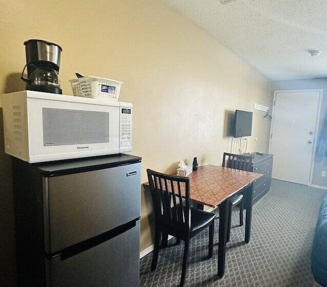Номер Стандарт, Voyageur Motel