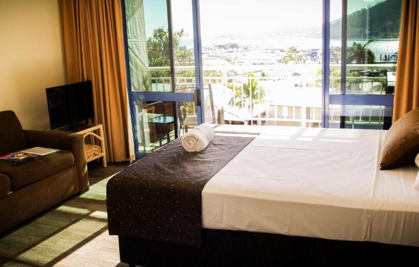 Escritório Superior, Coral Sea Vista Apartments