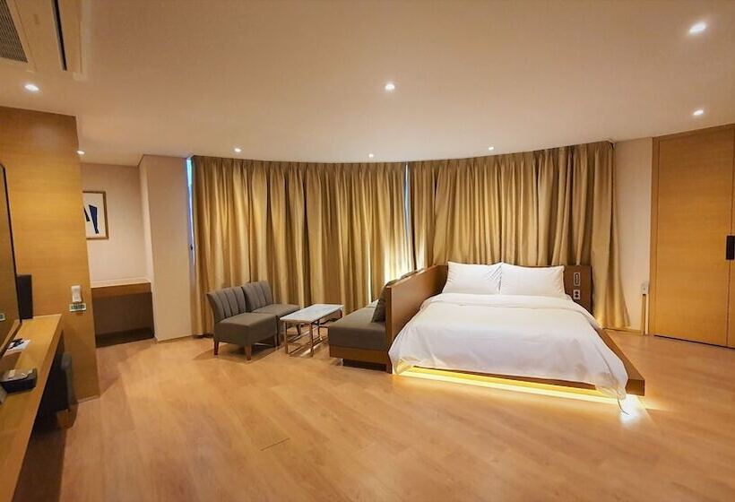 패밀리 스위트, Benikea Hotel Bizinn