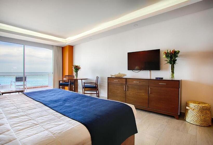 Junior Suite King Size Seng, The Paramar Beachfront Boutique Hotel With Breakfast Included   Downtown Malecon