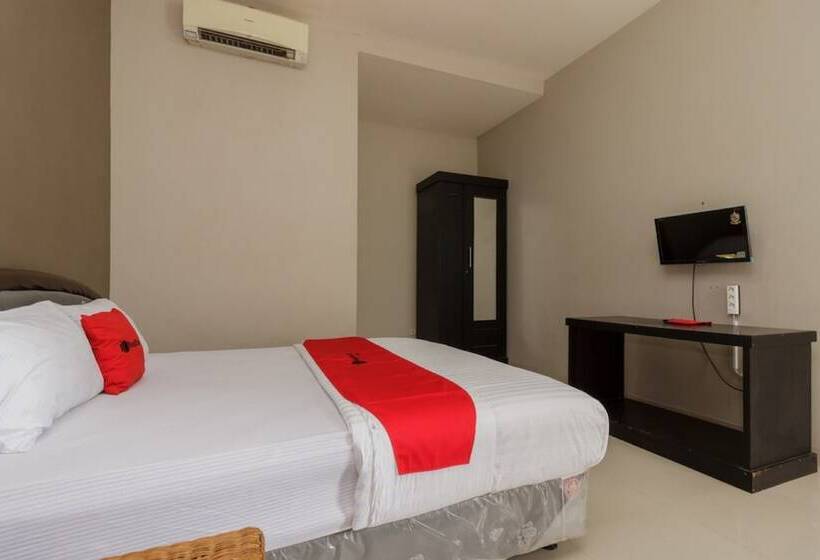 Номер Стандарт, Reddoorz Syariah Near Taman Air Mancur Bogor