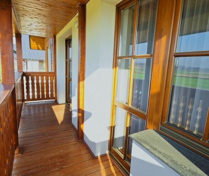 דירה בת חדר שינה 1 עם מרפסת, Poduszka Apartamenty Zdrojowe