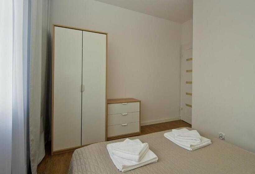 带1个卧室的带阳台的公寓, Poduszka Apartamenty Zdrojowe