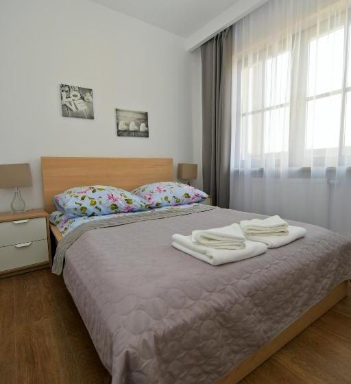 带1个卧室的带阳台的公寓, Poduszka Apartamenty Zdrojowe