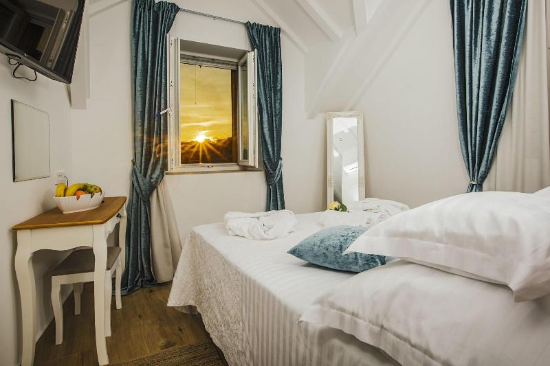 수피리어 룸 도시 전망, Heritage Hotel Dea Hvar
