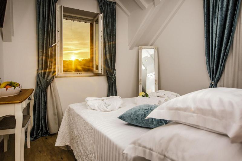 수피리어 룸 도시 전망, Heritage Hotel Dea Hvar