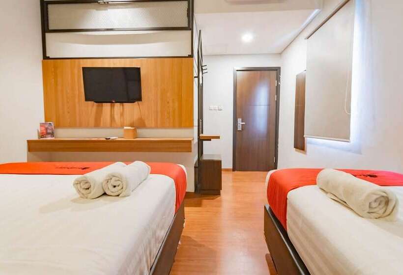 Трехместный Номер Deluxe, Reddoorz Plus @ Doorman Guest House