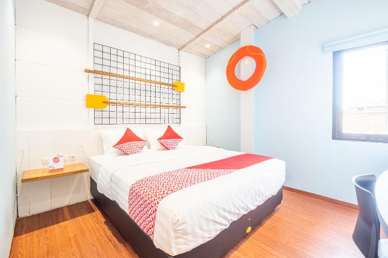 חדר דלוקס, Reddoorz Plus @ Doorman Guest House