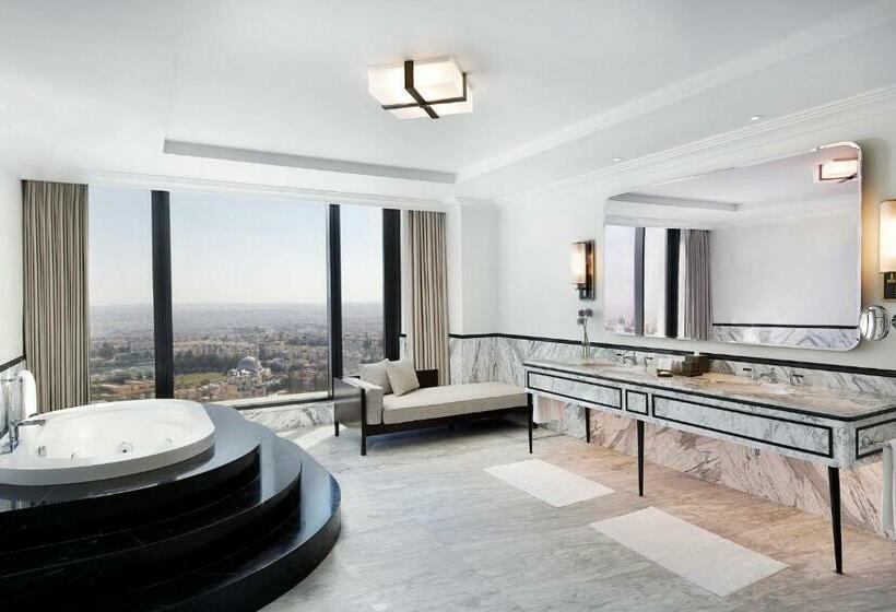 جناح ملكى, The St. Regis Amman