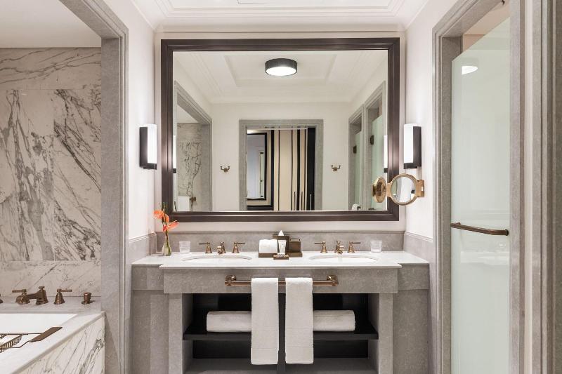 جناح غرفتين نوم, The St. Regis Amman
