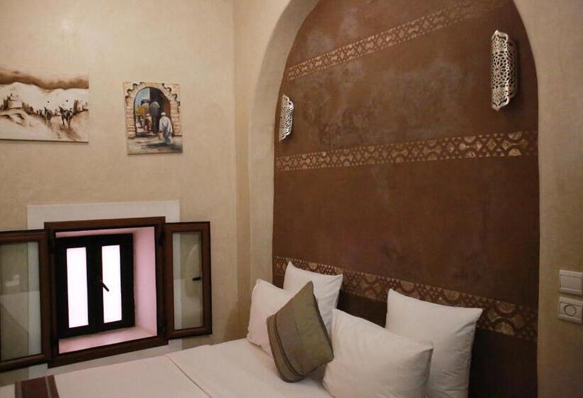 Chambre Basic, Riad Dar Sirine