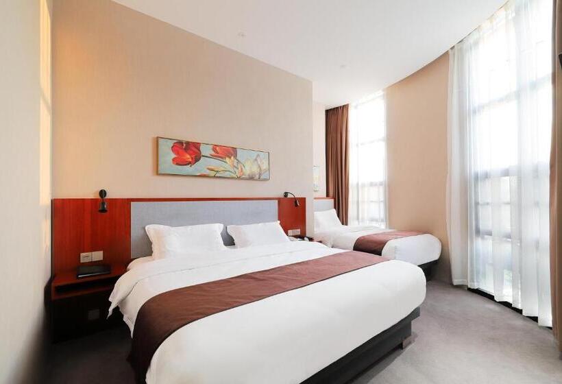 Quarto Familiar, Mengguo Hotel Pudong Airport