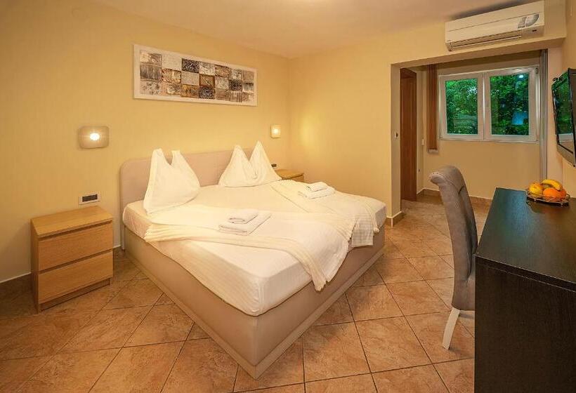 Quarto Deluxe, Bed & Breakfast Villa Terezija