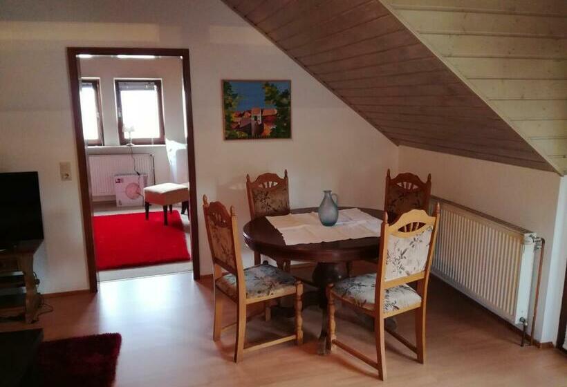 발코니가 있는 4인용 스탠다드 룸, Alte Schreinerei Auberge Harlekin