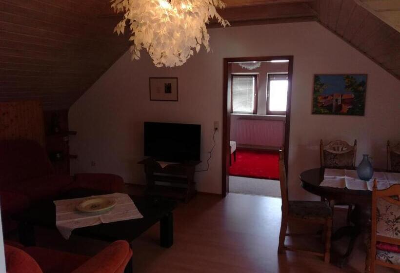 발코니가 있는 4인용 스탠다드 룸, Alte Schreinerei Auberge Harlekin
