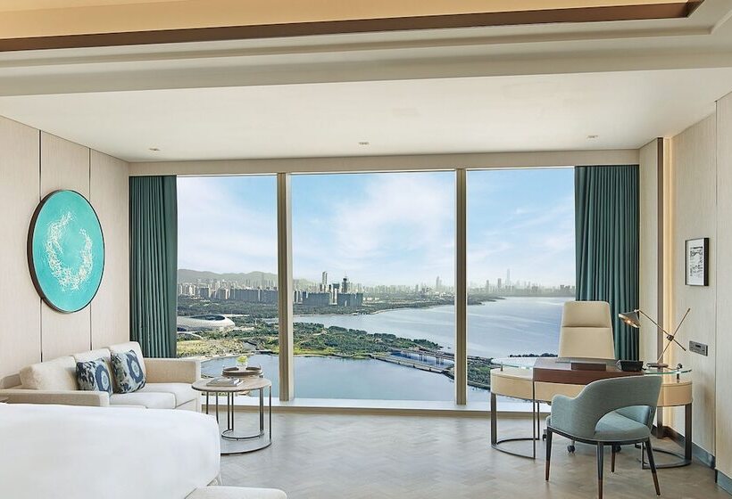 Номер Deluxe Вид на Море, Raffles Shenzhen